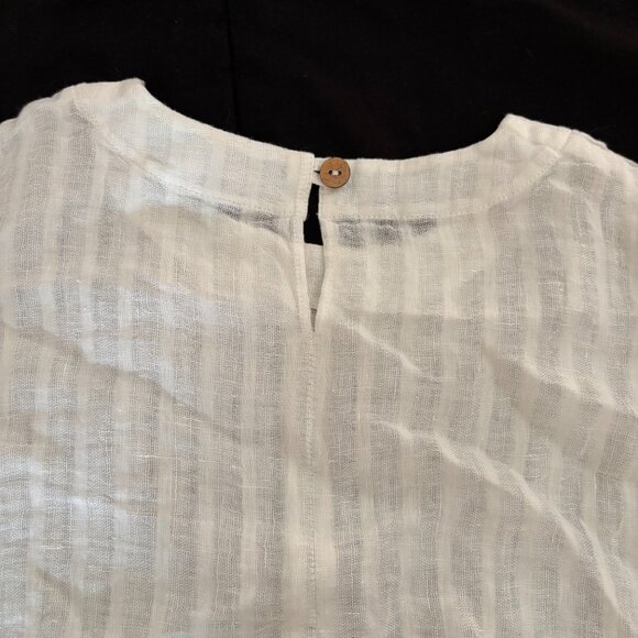 Like New Lightweight Linen Top - Size S, White Stripes - Picture 4 of 9